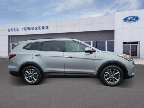 2018 Hyundai SANTA FE SE