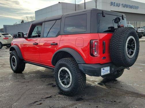 2022 Ford Bronco Badlands