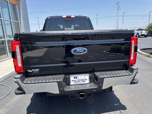 2025 Ford F-350 Lariat Super Duty