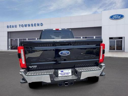 2025 Ford F-350 Lariat Super Duty