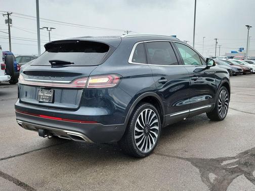 2021 Lincoln Nautilus Black Label