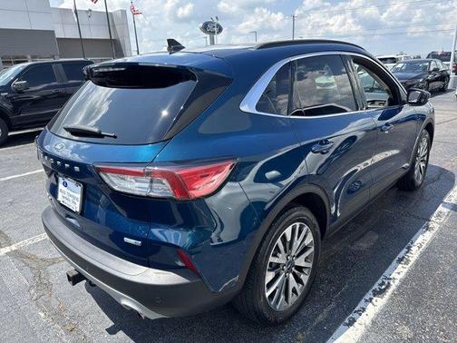 2020 Ford Escape Titanium