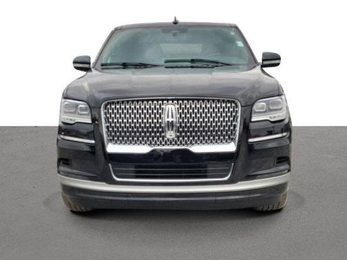 2023 Lincoln Navigator Standard