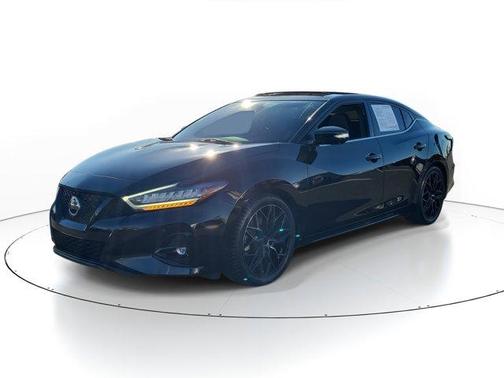 2022 Nissan Maxima SR