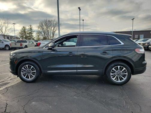 2022 Lincoln Nautilus Reserve