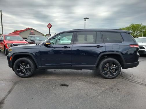 Midnight Sky 2024 Jeep Grand Cherokee LIMITED