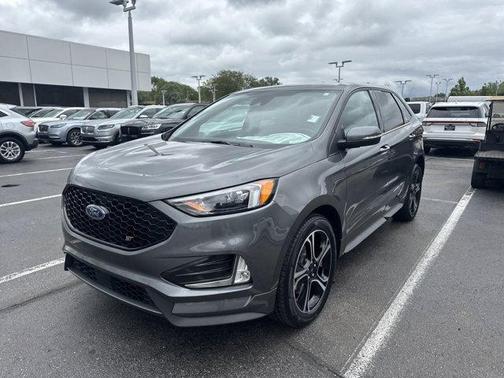 2022 Ford Edge ST