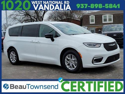 2024 Chrysler Pacifica Touring-L