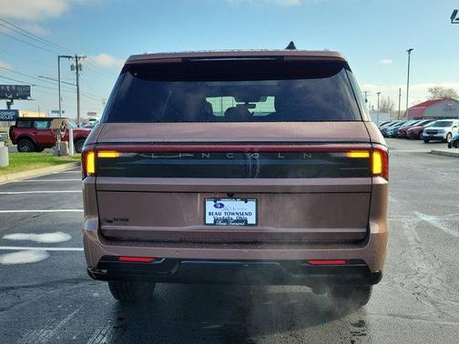 2025 Lincoln Navigator L Black Label