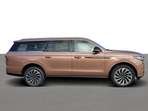 2025 Lincoln Navigator L Black Label