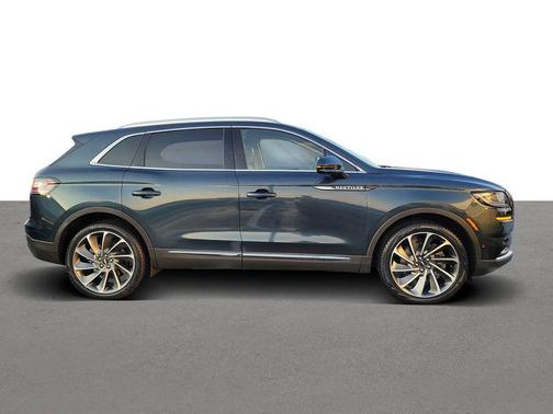 2021 Lincoln Nautilus Reserve