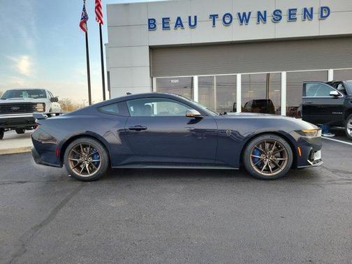 2025 Ford Mustang Dark Horse