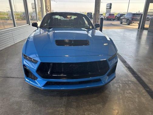 2025 Ford Mustang 