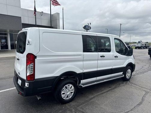 2023 Ford Transit-250 T250 LOW RF
