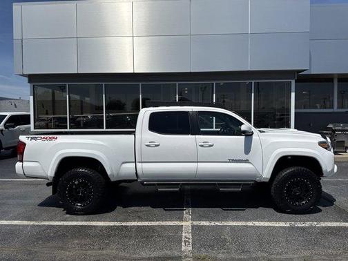 2017 Toyota Tacoma TRD Sport