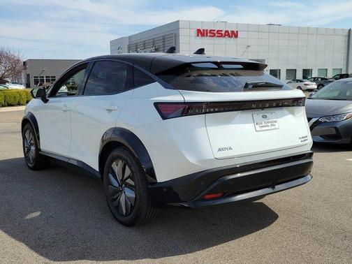 2025 Nissan ARIYA PLATINUM+