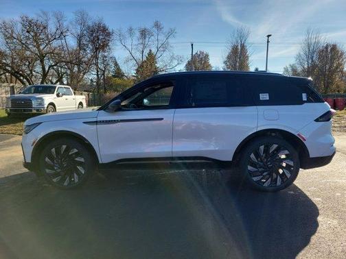 2026 Lincoln Nautilus Reserve