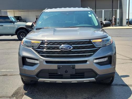 CARBONIZED GRAY METALLIC 2021 Ford Explorer XLT