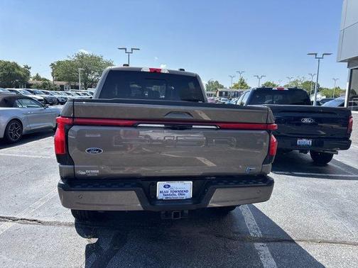 2023 Ford F-150 Lightning LARIAT