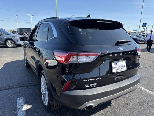 2022 Ford Escape Titanium