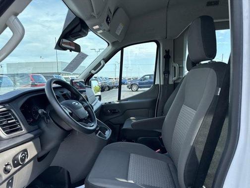 2022 Ford Transit-350 XLT