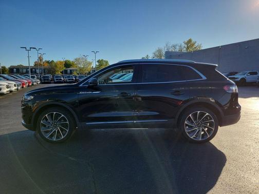 2022 Lincoln Nautilus Reserve