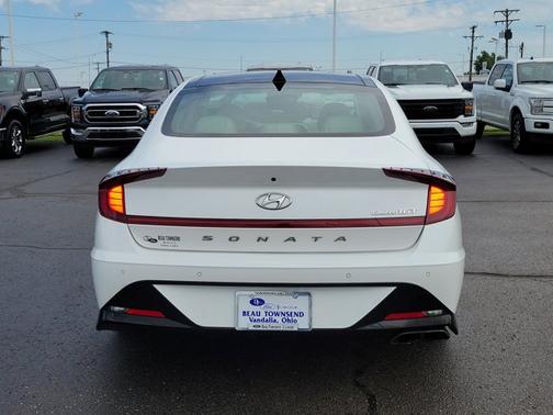 Quartz White 2022 Hyundai SONATA LIMITED
