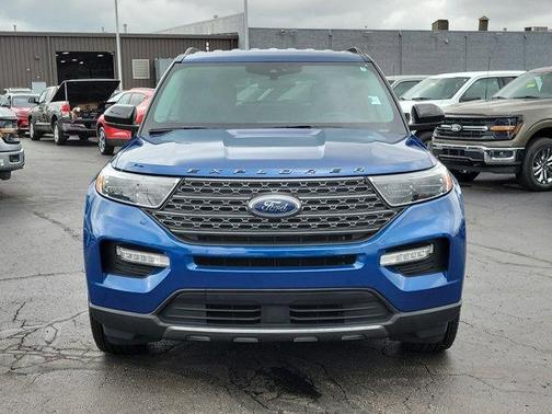 ATLAS BLUE METALLIC 2023 Ford Explorer XLT
