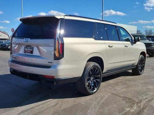 2023 Cadillac Escalade ESV Sport