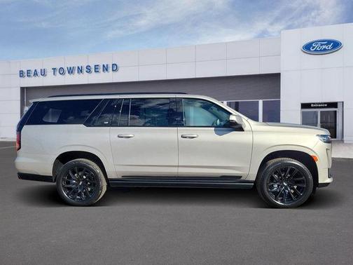 2023 Cadillac Escalade ESV Sport