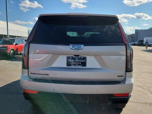 2023 Cadillac Escalade ESV Sport