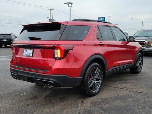2025 Ford Explorer ST