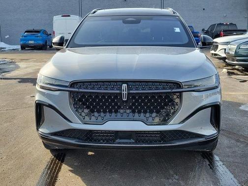 2024 Lincoln Nautilus Reserve