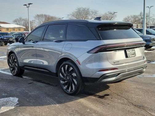 2024 Lincoln Nautilus Reserve