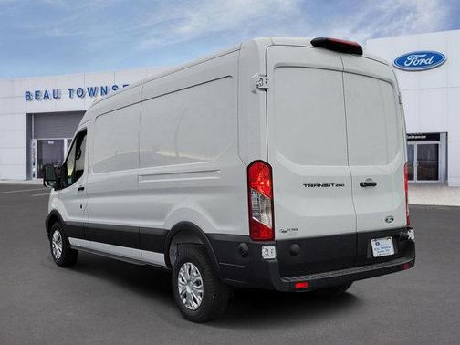 2026 Ford Transit-250 148 WB Medium Roof Cargo