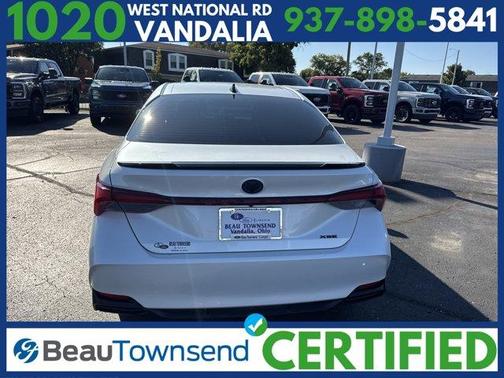 2022 Toyota Avalon Hybrid XSE Nightshade