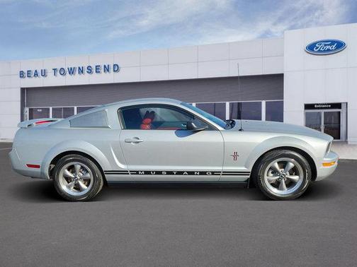 2005 Ford Mustang Premium