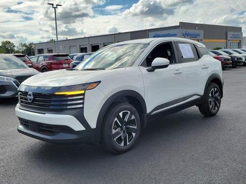 2025 Nissan Kicks SV