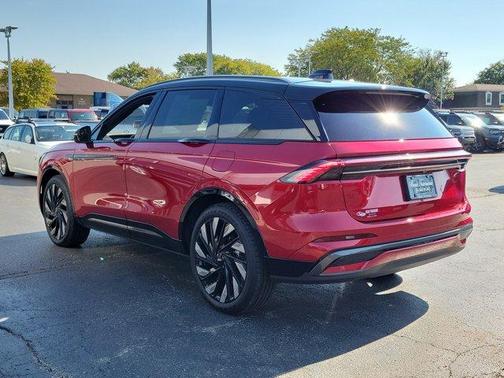 2025 Lincoln Nautilus Reserve