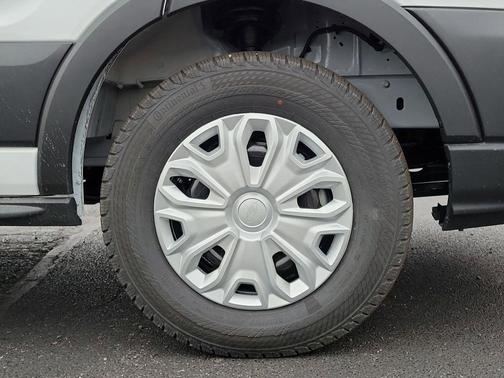 2026 Ford Transit-250 148 WB Medium Roof Cargo