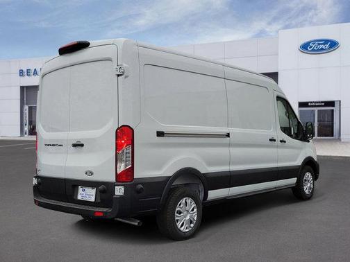 2026 Ford Transit-250 148 WB Medium Roof Cargo