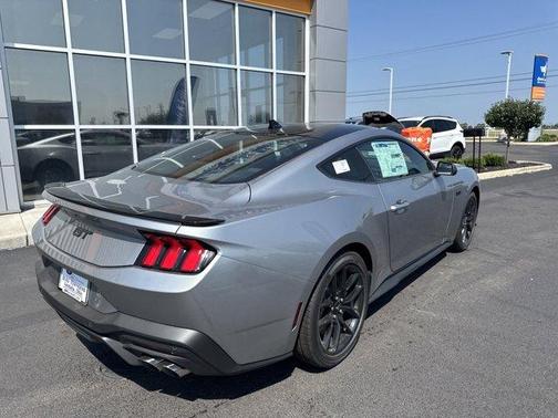 2025 Ford Mustang 