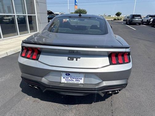2025 Ford Mustang 