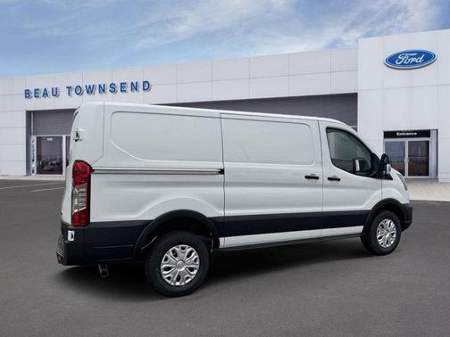 2024 Ford Transit-250 