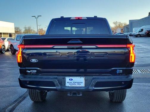 2024 Ford F-150 Lightning LARIAT