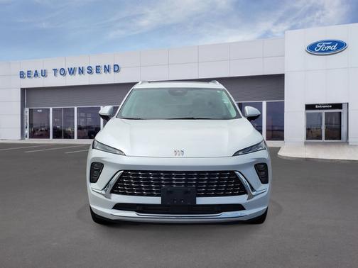 White Frost Tri-Coat 2025 Buick Envision AVENIR
