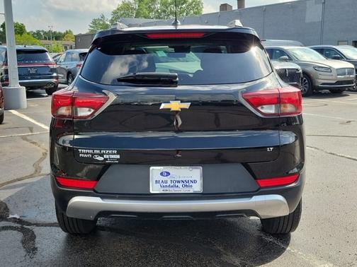 Mosaic Black Metallic 2022 Chevrolet Trailblazer LT