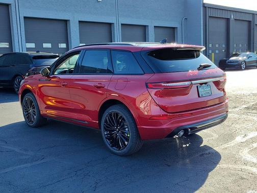 2026 Lincoln Corsair Premiere