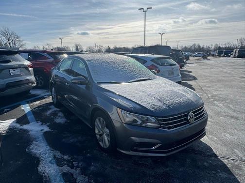 2018 Volkswagen Passat 2.0T SE