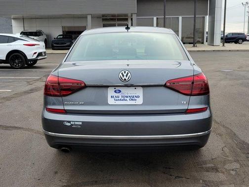 2018 Volkswagen Passat 2.0T SE